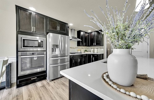 Evans Casa | Big Stays for Big Days! Sleeps 8 Near Fort Collins