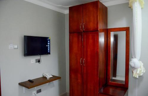 Kampala Hotel | Big Thrills Hotel and Suites Kampala