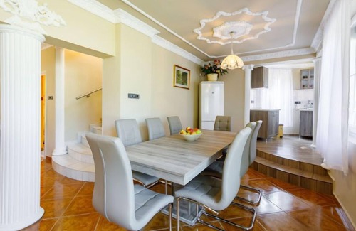 Balatonfoldvar Casa | Big Thuja by Interhome