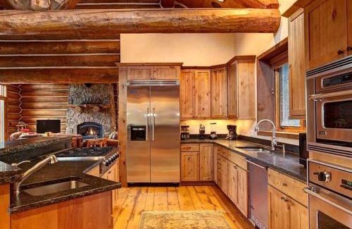 The Highlands Casa | Big Timber Lodge by Ski Country Resorts