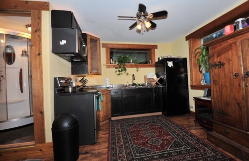 Kamas Cabina | BIG TINI CABIN for Rent Long Term Preferred