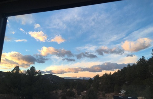 Cotopaxi Casa | Big Tiny Home w/ Huge Deck w/ amazing views of the Sangre Mountains (Off-Grid)