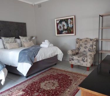 Brits Casa | Big Tree Guesthouse Brits