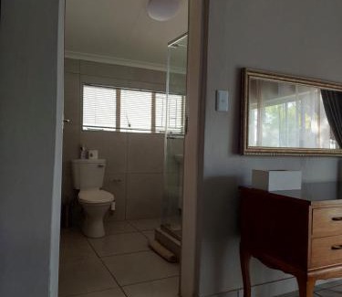 Brits Casa | Big Tree Guesthouse Brits