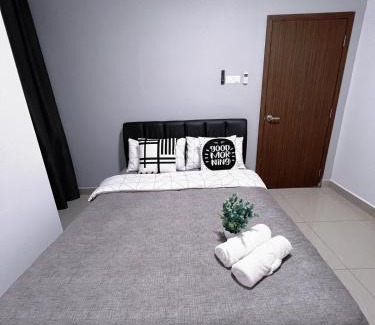 Setia Tropika Apartamento | BIG Two Bedrooms 1-6 Pax Luxury Condo at D Secret Garden - Johor Bahru-Setia Tropika-UTM-Mid Valley-Paradigm Mall