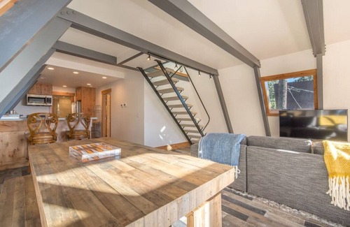 Talmont Casa | Big Views & Tahoe Park Access!