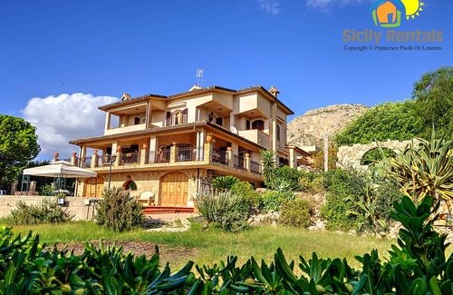 Terrasini Villa | Gran chalet con vistas al golfo de Castellammare del Golfo