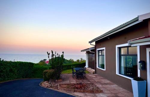 Umzumbe Casa | BigBubblegum Beach House