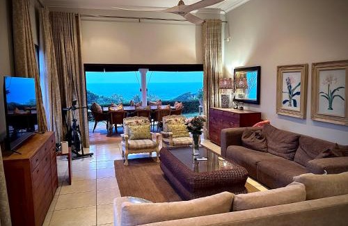 Umzumbe Casa | BigBubblegum Beach House