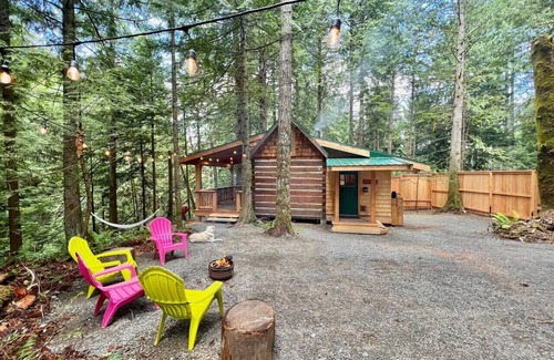 Regional District of Nanaimo Cabina | Bigfoot’s Bungalow | Fire Pit-Woodstove-Large Deck