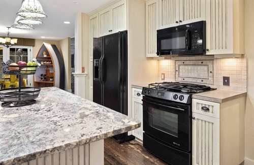 Bigfork Casa | Bigfork’s Best Vacation Home for Families! - Where Family Fun Meets Relaxation!
