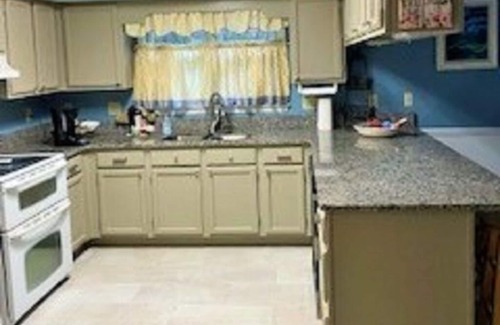 Auburn - Opelika Casa | ❤️ * Más grande, mejor, mejor * 3000 pies cuadrados Ft 5 habitaciones. 3 1/2 baños - Camas para 12