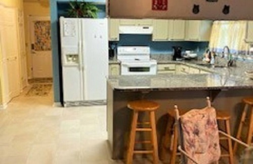 Auburn - Opelika Casa | ❤️ * Más grande, mejor, mejor * 3000 pies cuadrados Ft 5 habitaciones. 3 1/2 baños - Camas para 12