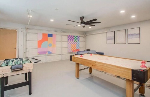 Jersey Village Casa | Bigger & Better - Tropical Oasis meets Texas Charm