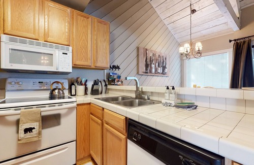 Majestic Pines Condominio | Bigwood #41 2 Bedroom Condo