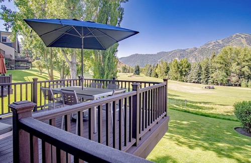Ketchum Condominio | Bigwood B14 - Prime Location + Big Bald Mountain Views!
