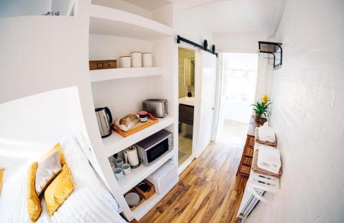 Folkestone Casa | Bijou Annexe, Sea View, Private Entrance & Parking - FOLKESTONE