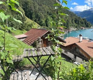Merligen Apartamento | Bijou Loft - Charming Loft on Lake Thun near Interlaken