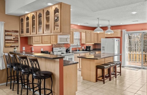 Bella Vista Casa | Arkansas MTB Haven: Luxury Meets Adventure