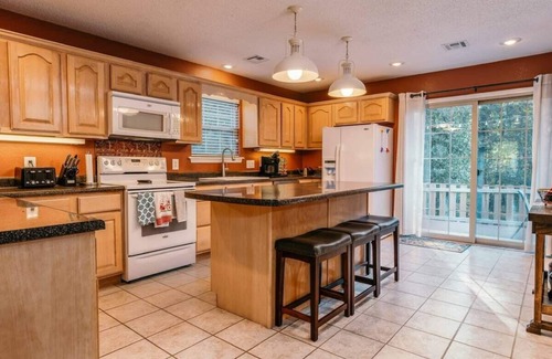 Bella Vista Casa | Arkansas MTB Haven: Luxury Meets Adventure