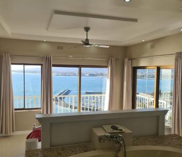 Mountainside Apartamento | Bikini Beach Manor