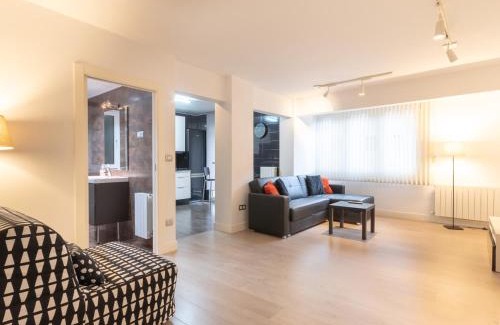 Deusto Apartamento | Bilbao Sarriko - Deusto by Aston Rentals