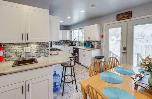 Billings Casa | Billings Home w/ Trampoline, Gas Grill & Fire Pit!