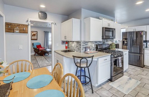 Billings Casa | Billings Home w/ Trampoline, Gas Grill & Fire Pit!