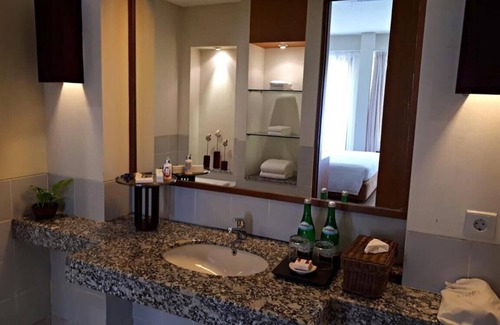 Tanjung Pandan Hotel | Billiton Hotel & Klub