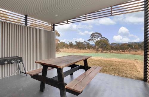 Hill Top Cabina | Billy Button Retreat