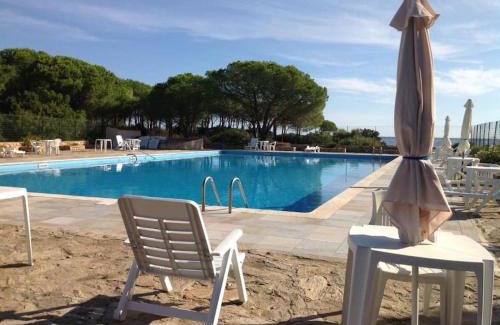 Baia Sant'Anna Casa | Bilo vista mare con piscina by BudoniAffitti