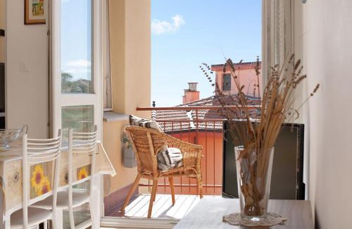 Varazze Apartamento | Bilocale Corosu con 2 balconi