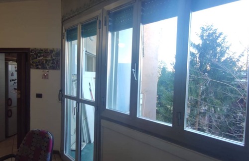 Lorenteggio Apartamento | Bilocale luminoso con posto auto e colazione