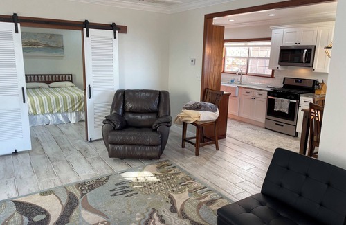 Biloxi Cabaña | Biloxi Beach House - beach views, outdoor kitchen & POOL in the heart of Biloxi!