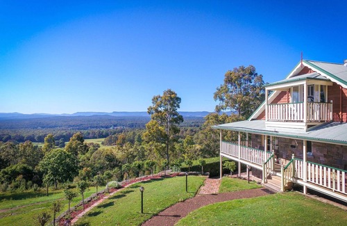Mount View Casa | Bimbadeen Mountain Retreat - Mountainside retreat with panoramic views