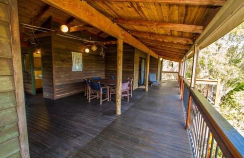 Seventeen Seventy Casa | Bimbimbi - Unique Two-Bedroom, Serene Holiday Hideaway with Gorgeous Views in Historic 1770