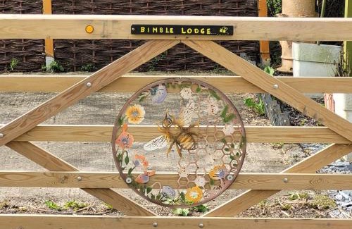 Aller Otro | Bimble Lodge