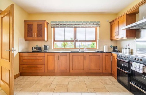 Castlederg Casa | Bin Mountain Self Catering