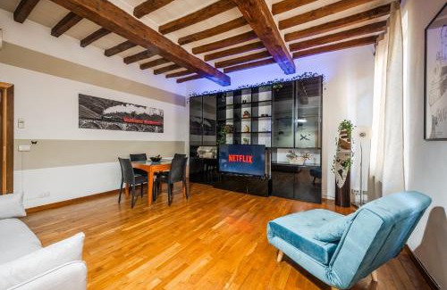 Old Town Apartamento | Binario 11 - Centro, Stazione, Netflix