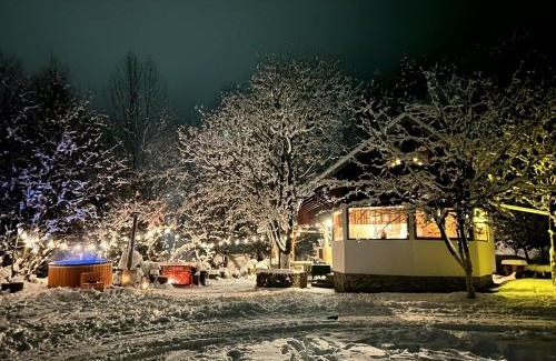 Recea Chalet De Esquí | Biniște -Tiny House by the river