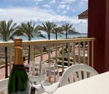 Peñíscola Apartamento | Bioca l Apartamento 2 habitaciones I Primera Línea de Playa l Peñíscola