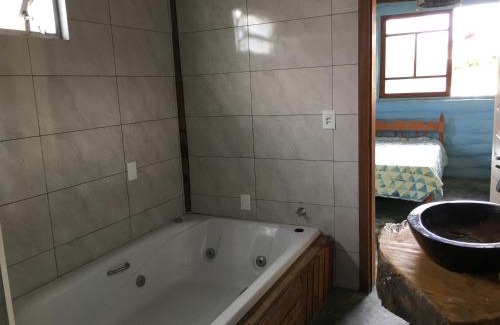 Vila Nova Casa | Biocasa com piscina a 1 quadra e meia da Praia
