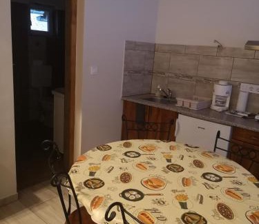 Sarmellek Apartamento | Biró Vendégház