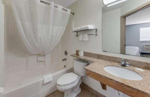 Beavercreek Hotel | Birch Hill Suites Dayton-WP AFB