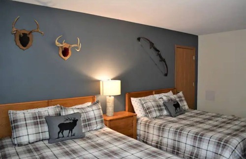 Hayward Complejo | Birch Point Resort Condo #15 - Nelson Lake, Hayward