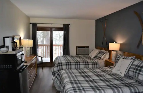 Hayward Complejo | Birch Point Resort Condo #20 - Nelson Lake, Hayward