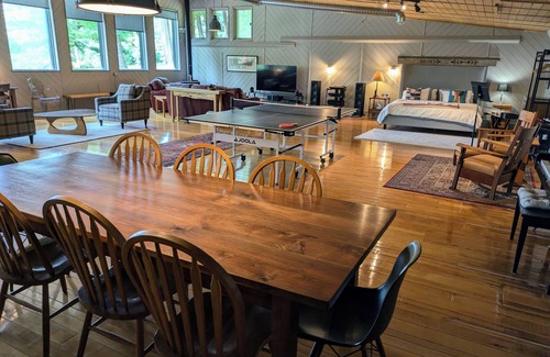 Colborne Casa | Birch View Studio - Luxury Guesthouse in Brighton, Ontario