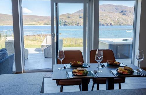 Garve Casa | Birches Lodge with Hot Tub