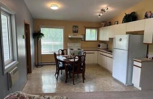 Victoria Beach Cabina | Birchforest Bungalow