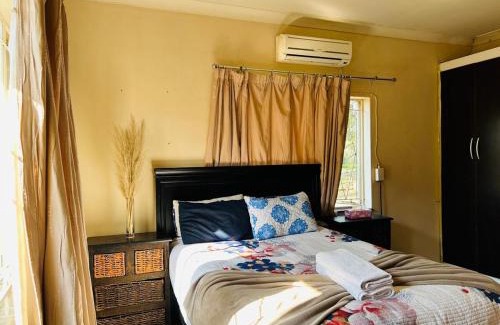 Brits Casa | Bird & Bed Farmhouse